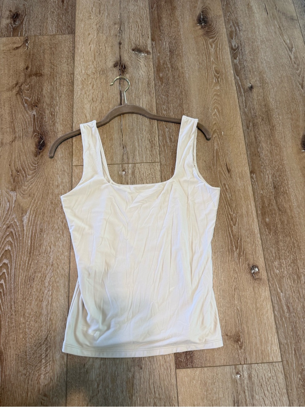 Everyday Scoop Neck Tank Top - White